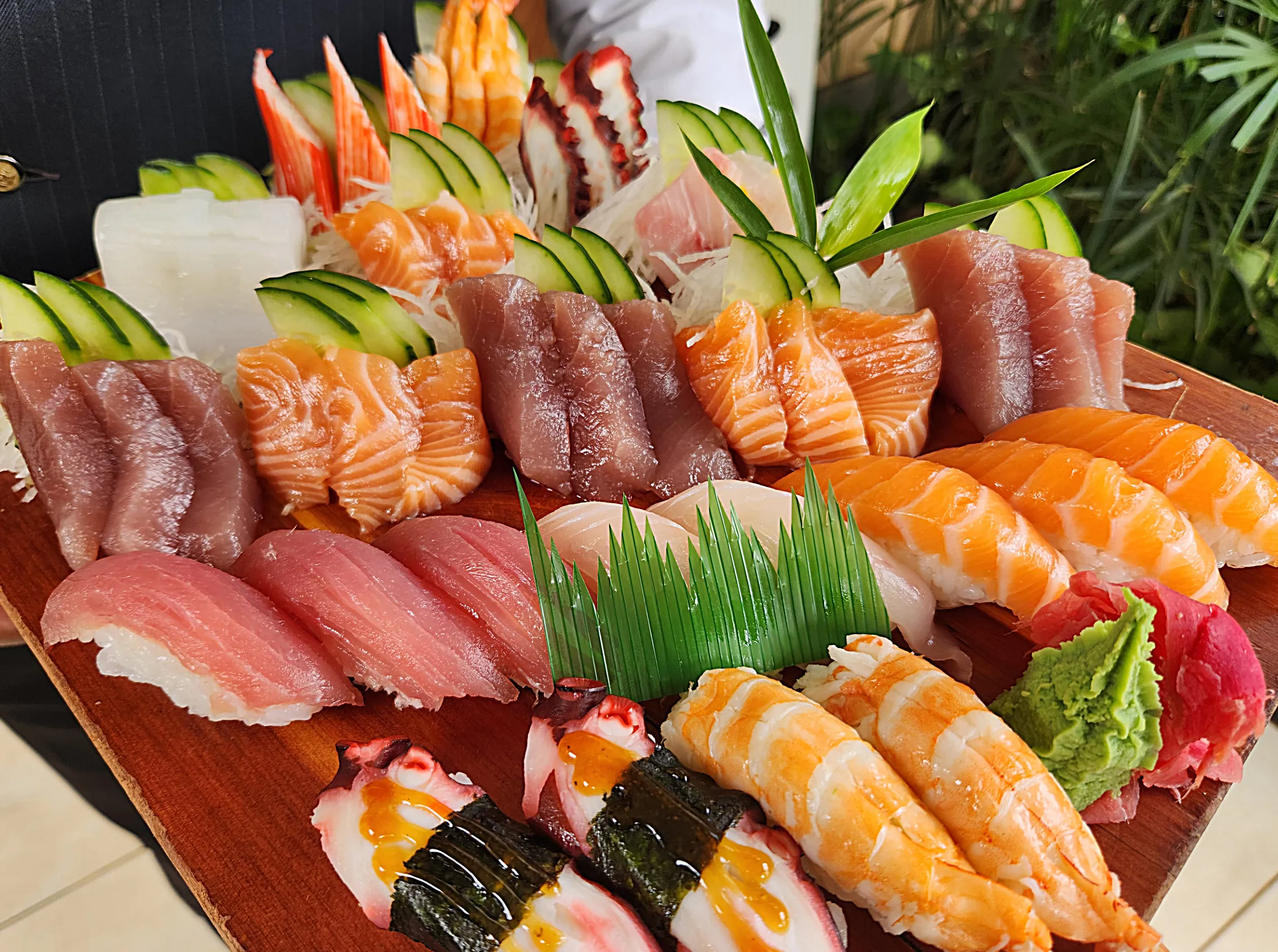 Sashimi &amp;amp; Sushi Platter for 2 Persons